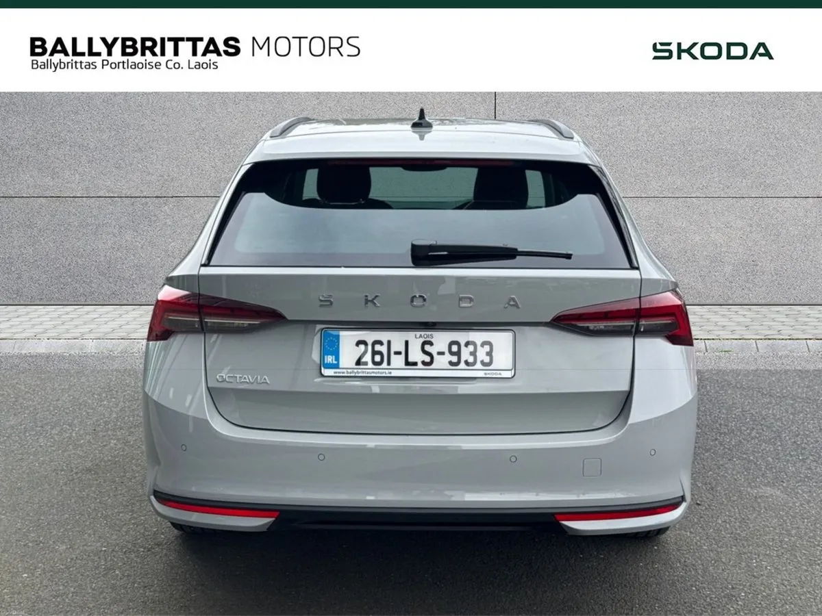 Skoda Octavia Selection Combi 2.0 TDI - Image 4