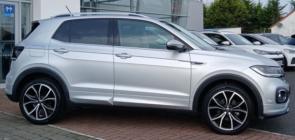 Volkswagen T-Cross R-Line 1.0 TSI M6F 115HP **APP - Image 2