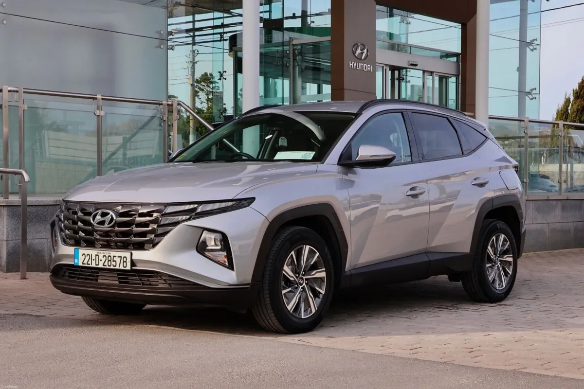 Hyundai Tucson 2WD Executive HEV Auto - Image 1