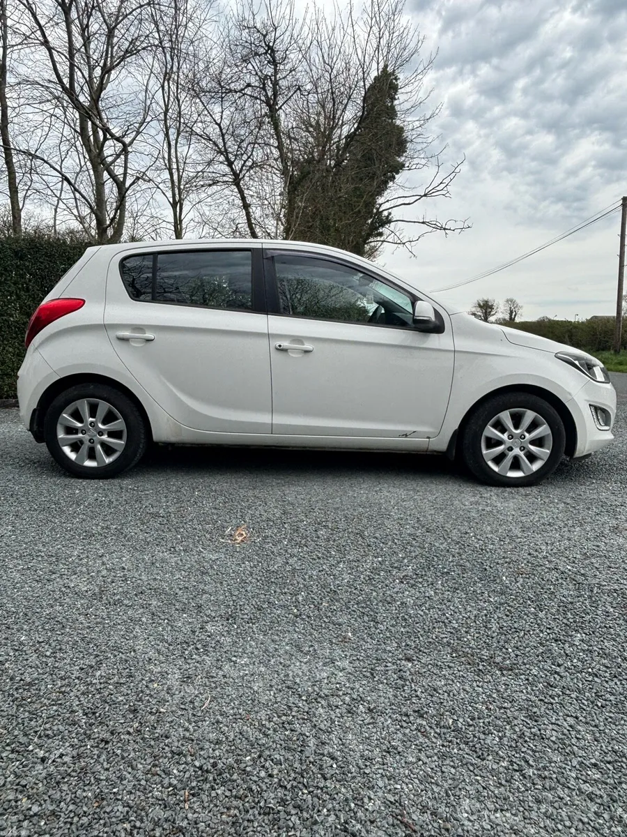 Hyundai i20 - Image 4