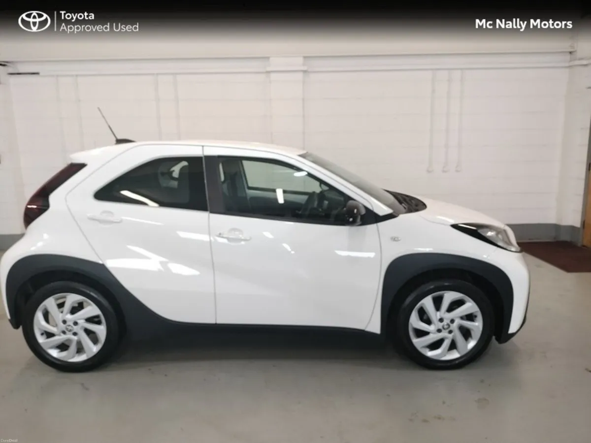 Toyota Aygo X 1.0 PETROL LOW KMS - Image 4