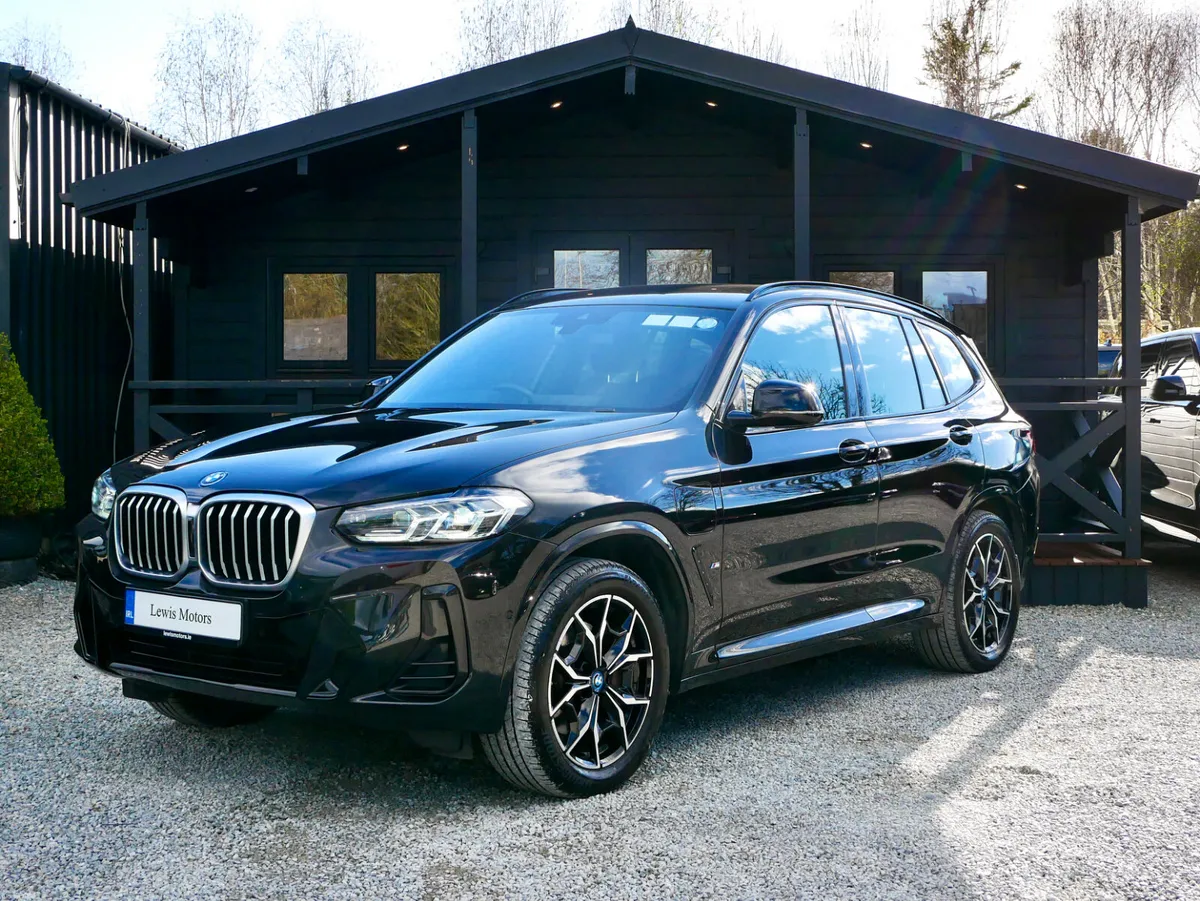2024 BMW X3 30e M Sport - Image 3
