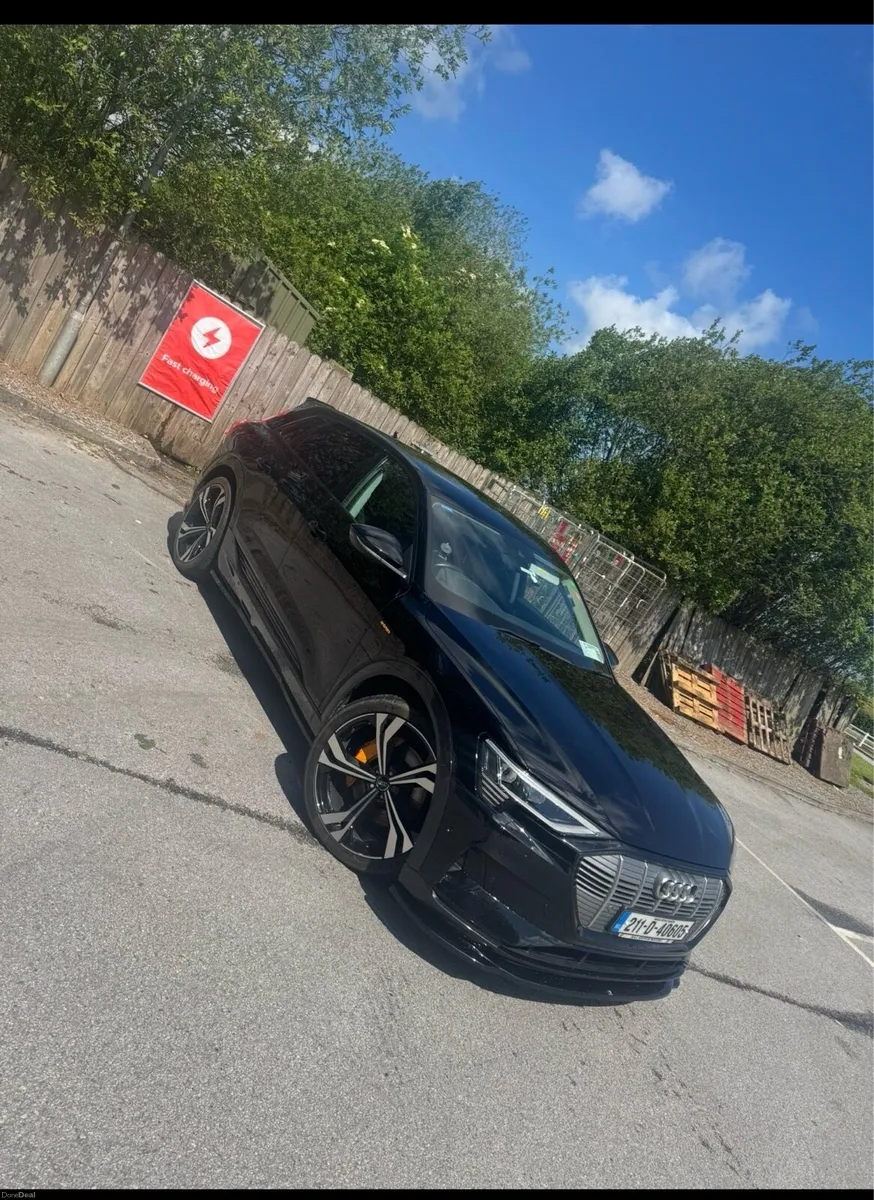 211 AUDI ETRON 50 LOW MILAGE - Image 4