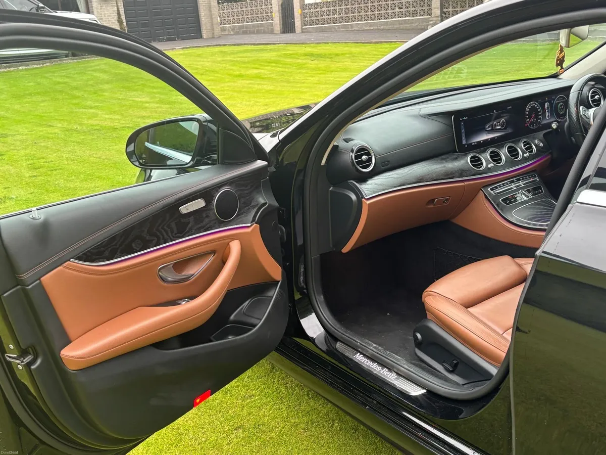 Mercedes-Benz E-Class 2020 - Image 2