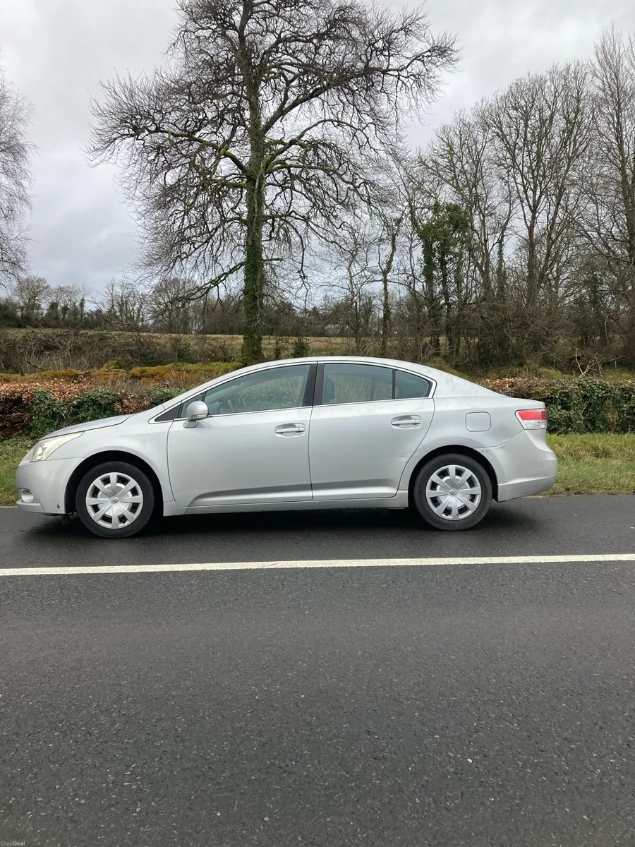 Toyota Avensis - Image 2