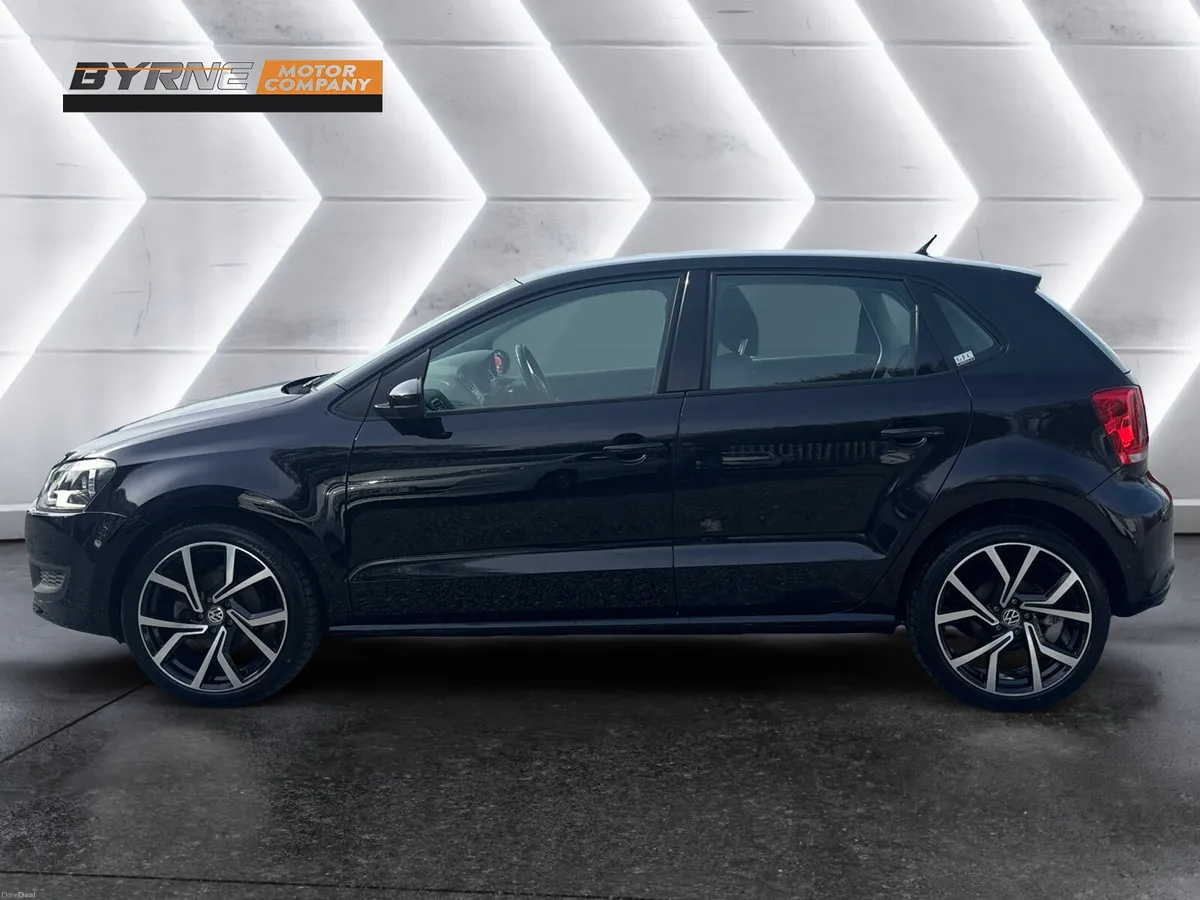 VOLKSWAGEN POLO 1.2 TSI AUTO 2013 - Image 2