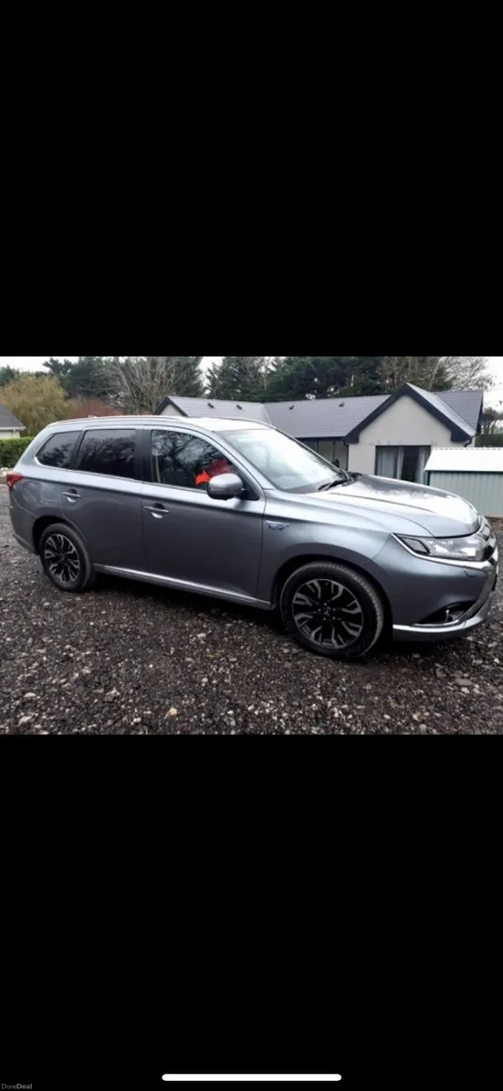 Mitsubishi Outlander 2016 - Image 2