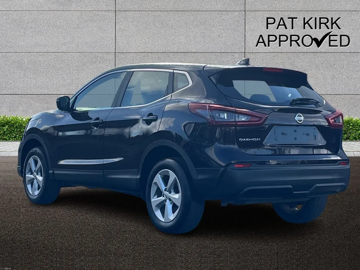 Nissan Qashqai Hatchback Acenta Premium - Image 2