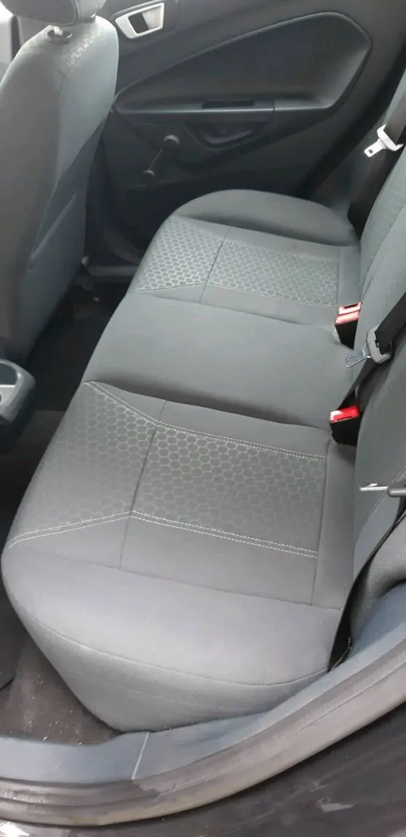 2012 ford feista - Image 4