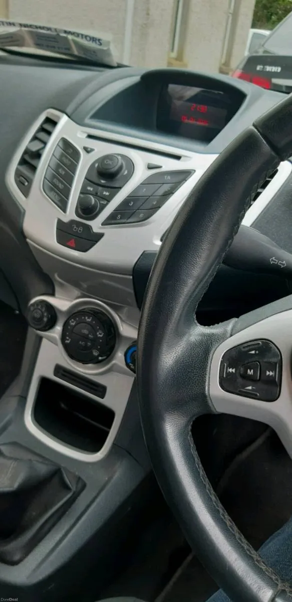 2012 ford feista - Image 6