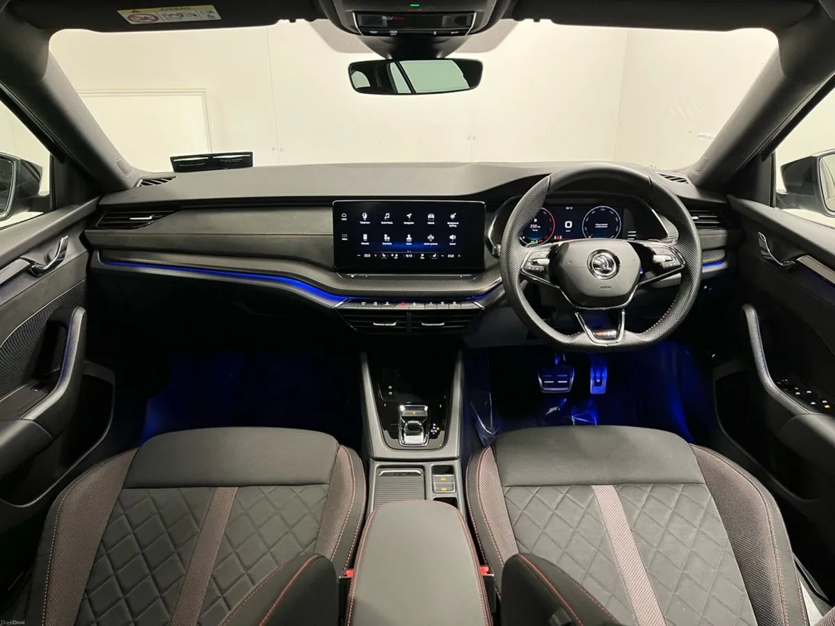 Skoda Octavia RS Combi DSG 2.0TDI 200BHP - Reversi - Image 4