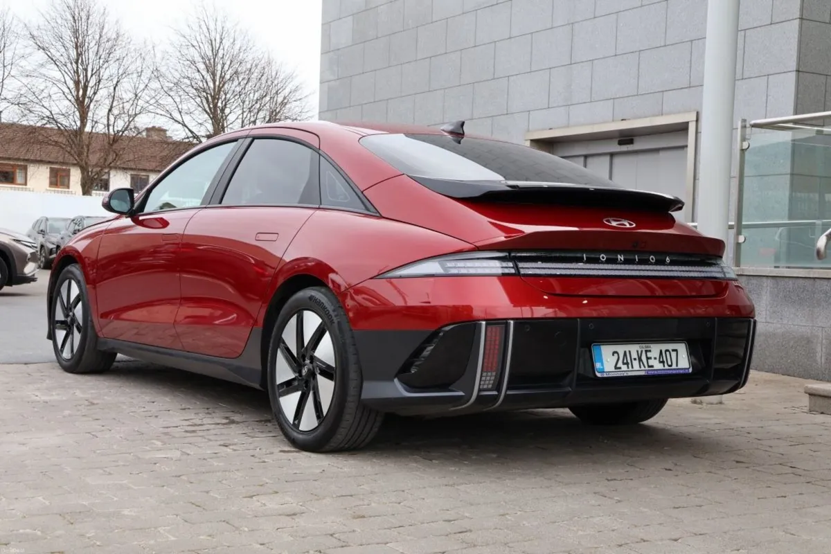 Hyundai IONIQ 6 Ioniq 6 Signature 53kWH - Image 4