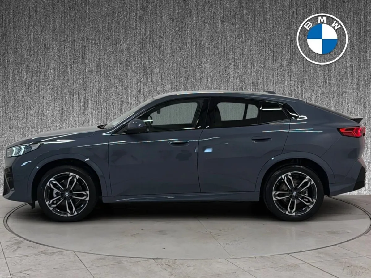 BMW iX2 eDrive20 M Sport IMMEDIATE DELIVERY - Image 4
