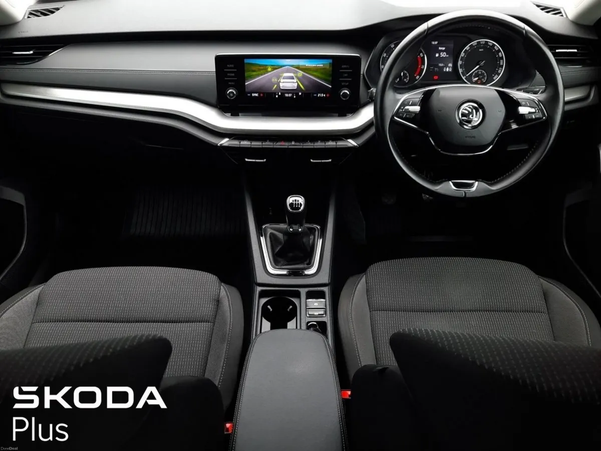 Skoda Octavia **PETROL**OCTAVIA AMB 1.0TSI 110HP - Image 2