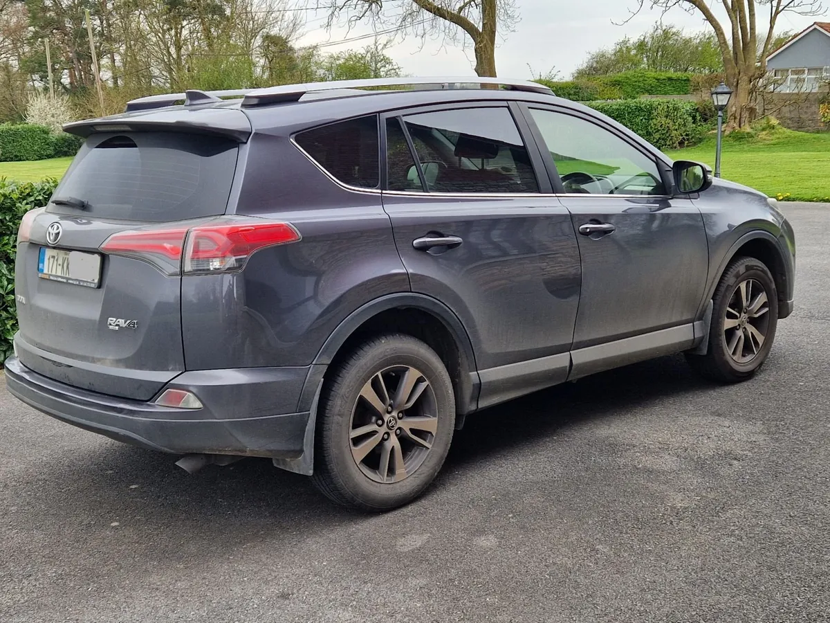 Toyota RAV4 2017 - Image 4