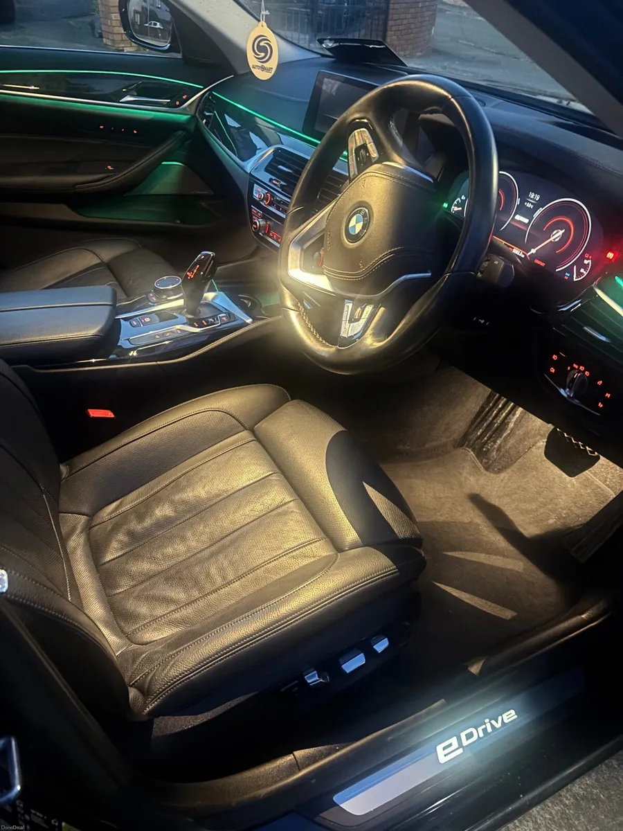 BMW 5-Series 2018 Great condition - Image 1