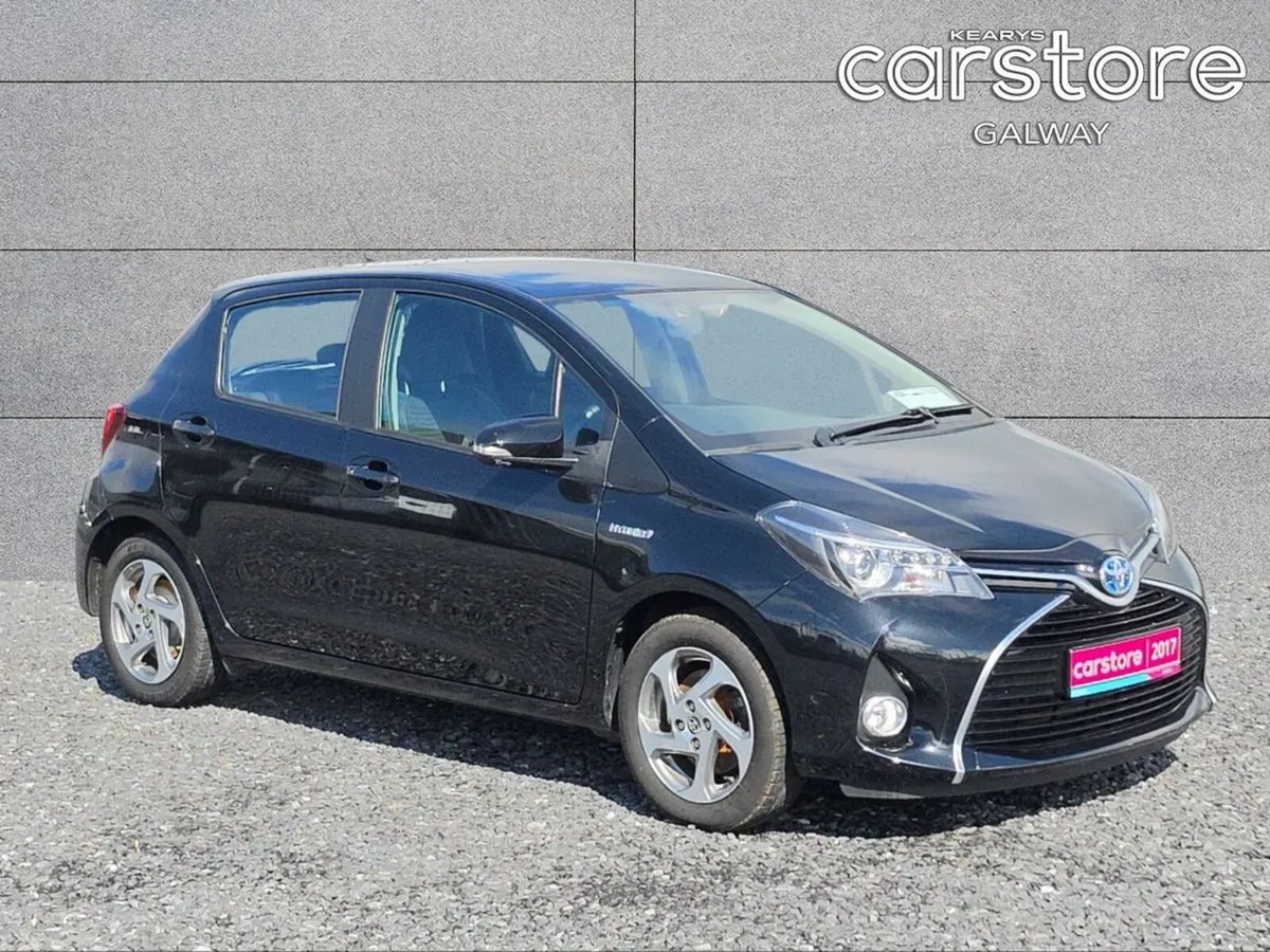 Toyota Yaris Hybrid Luxury - Image 1