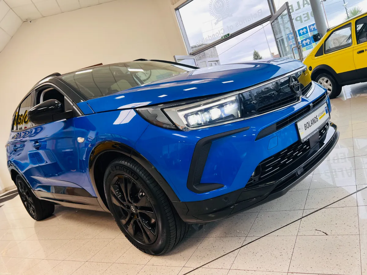 *Now On Sale* AUTOMATIC 8 Speed Petrol Tiny Kms As - Image 1