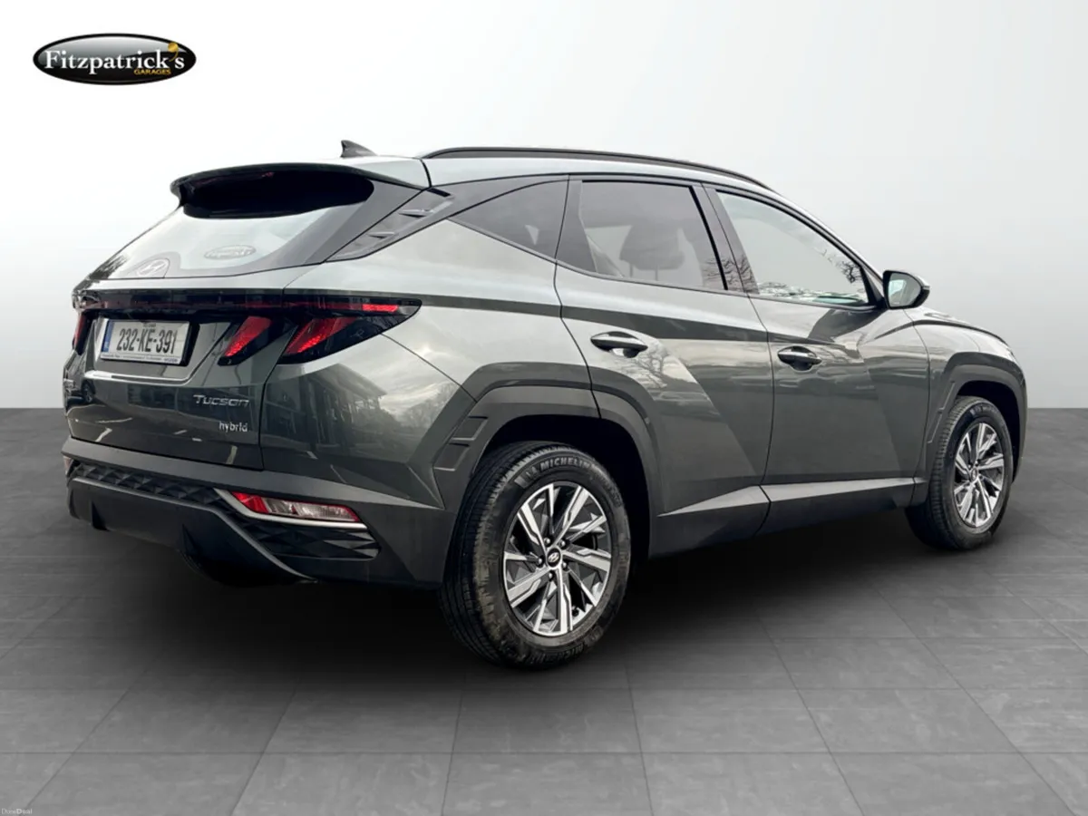 Hyundai Tucson Executive 1,6 Hybrid Automatic - Image 3