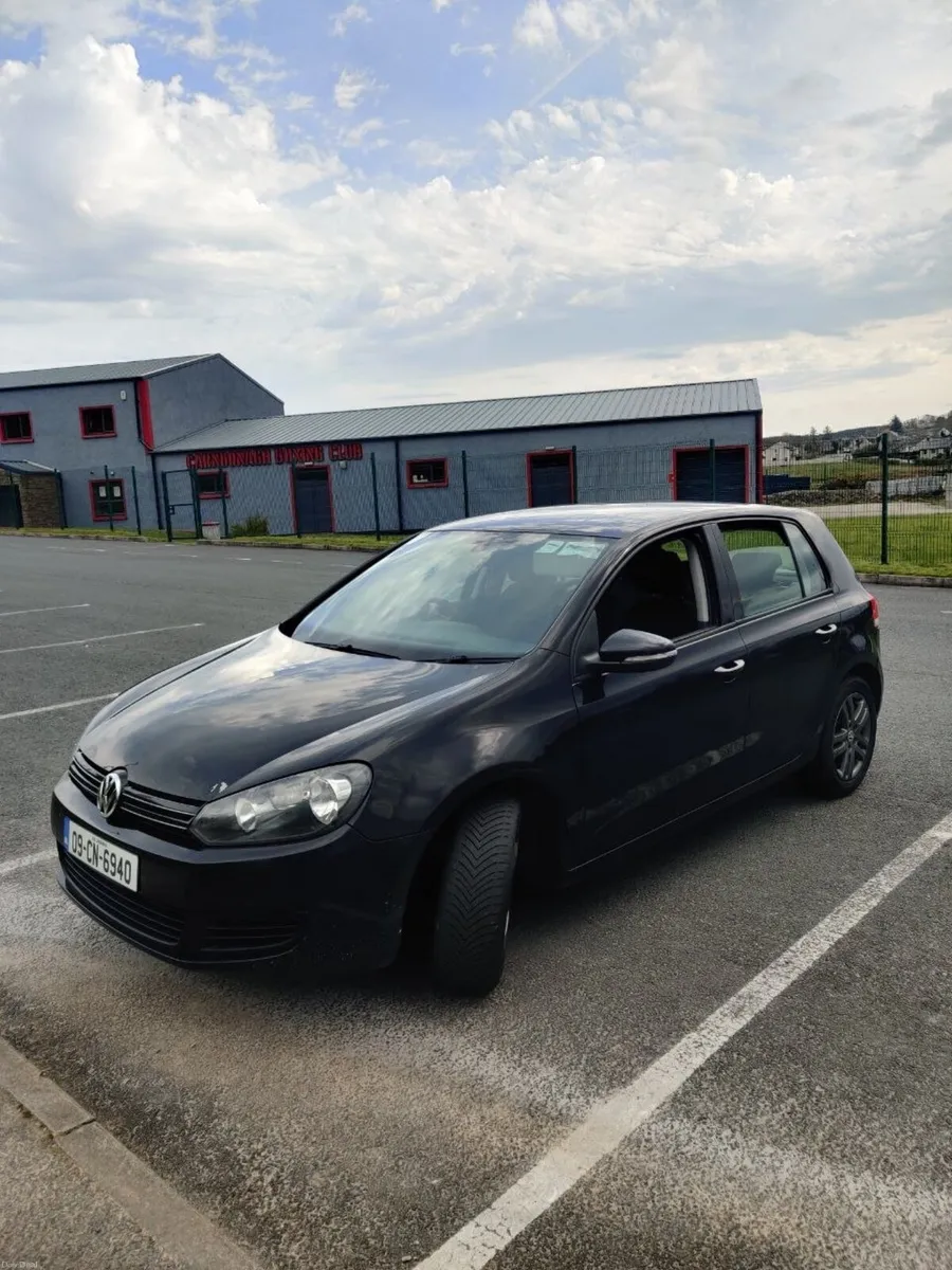 Volkswagen Golf 2009 - Image 1