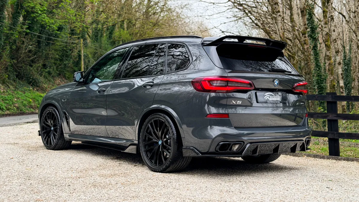 2022 (221) BMW X5 45E MSPORT PRO *DRAVIT GREY* - Image 3