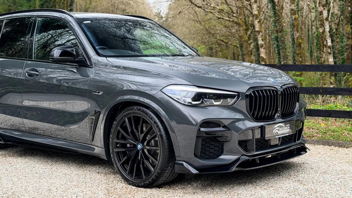 2022 (221) BMW X5 45E MSPORT PRO *DRAVIT GREY* - Image 2