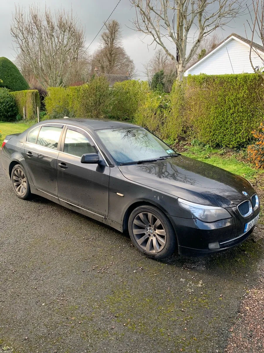 Black BMW 250 - Image 1