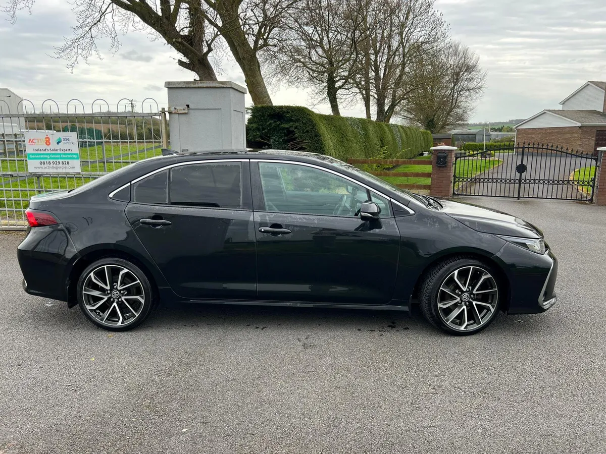 Toyota Corolla Sol Saloon 2023 - Image 3