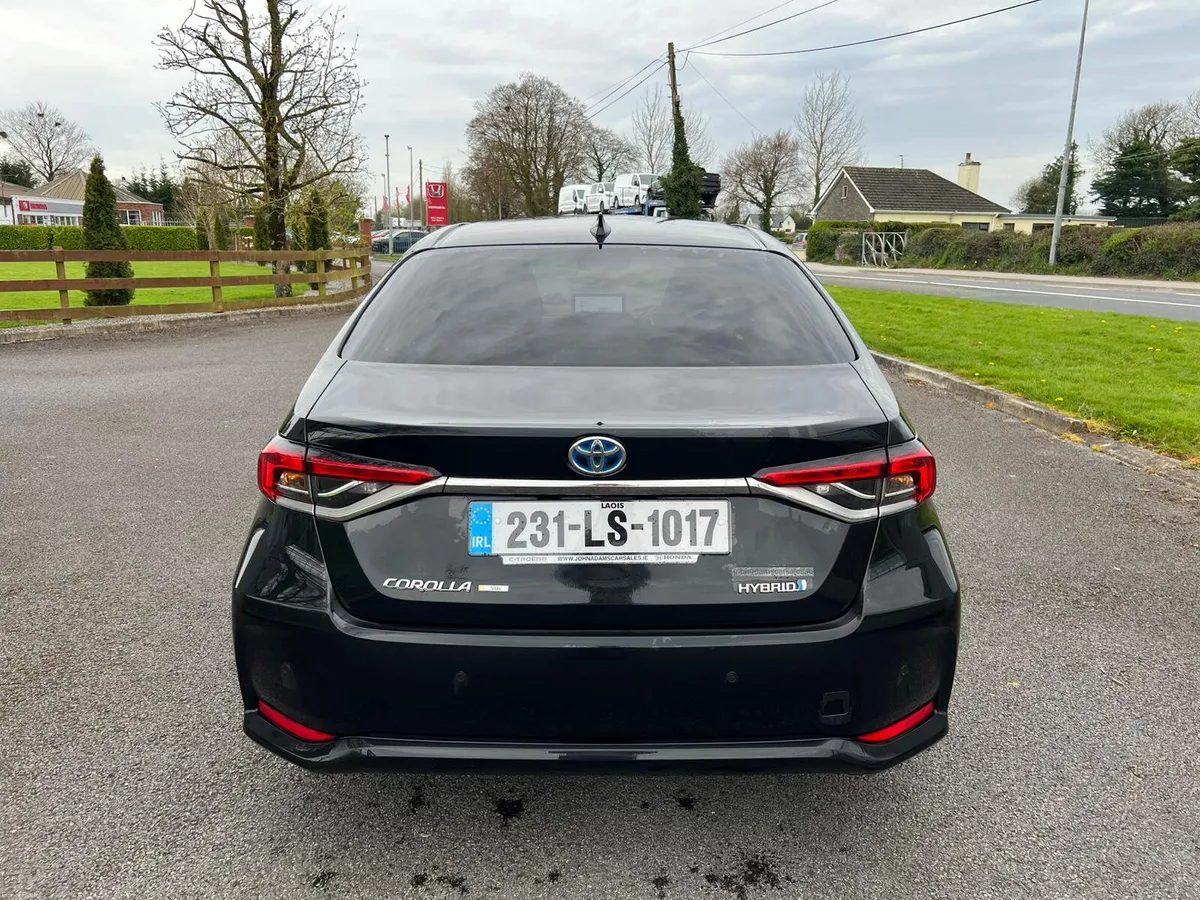 Toyota Corolla Sol Saloon 2023 - Image 4