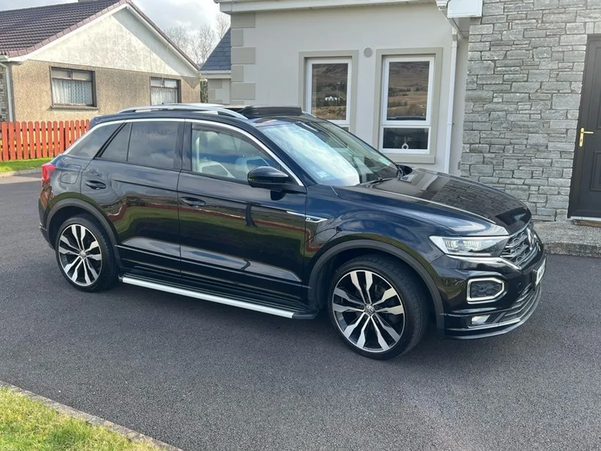 Volkswagen T-Roc R Line - Image 1