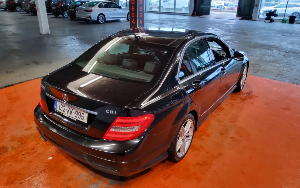 Mercedes-Benz C-Class 2013 - Image 3