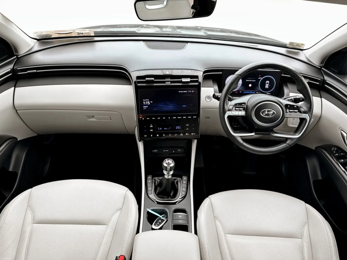 Hyundai Tucson Executive Plus 1.6 Diesel - Image 6