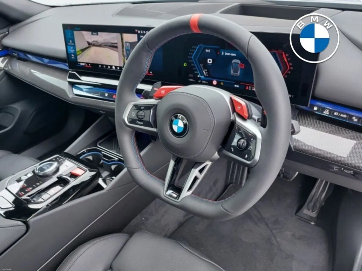 BMW M5 Touring - Image 6