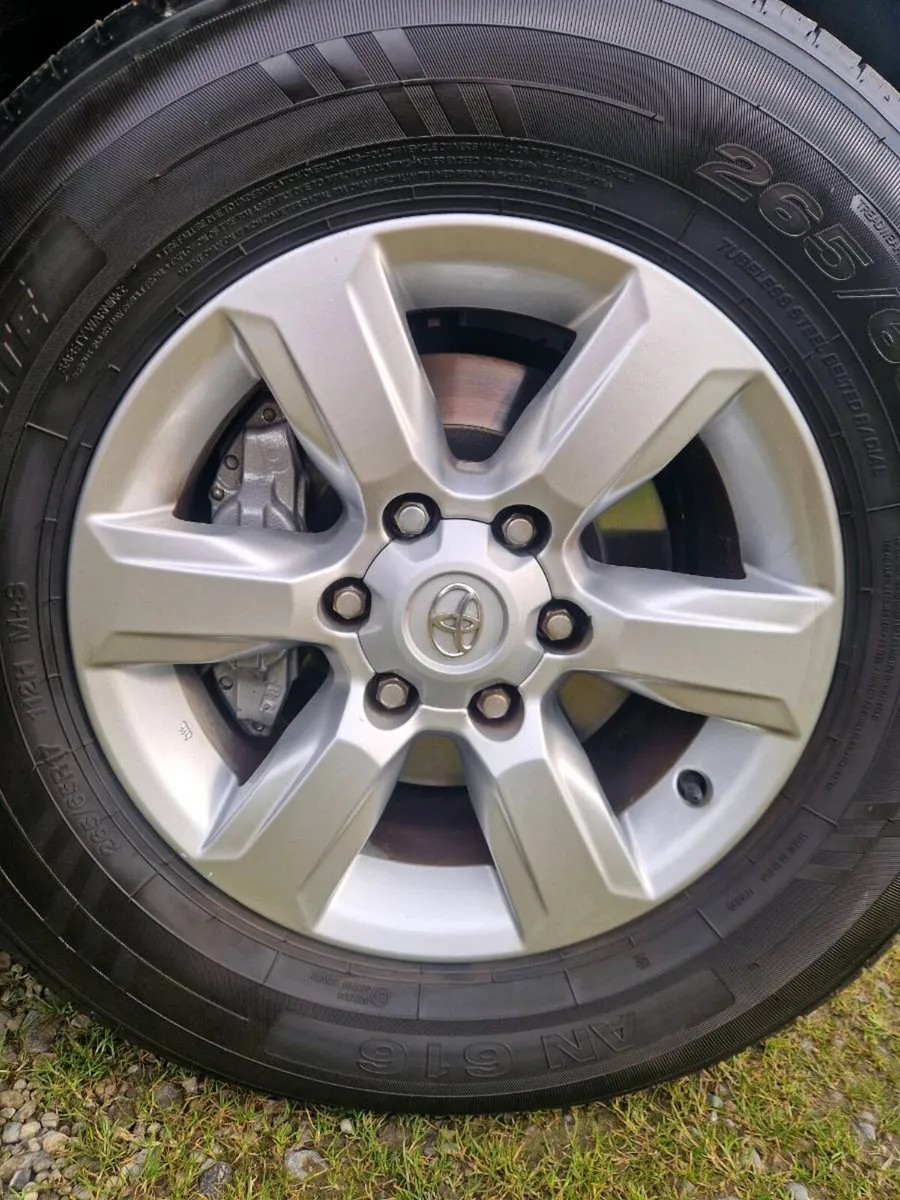 2015 Toyota Land Cruiser Prado GLX Auto 7 Seater | - Image 3