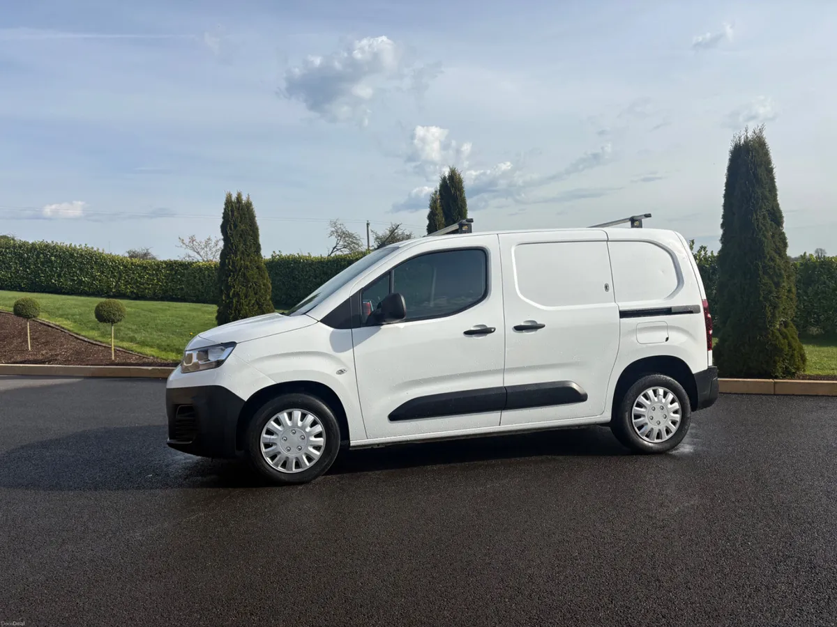 Citroen Berlingo 2020 - Image 2