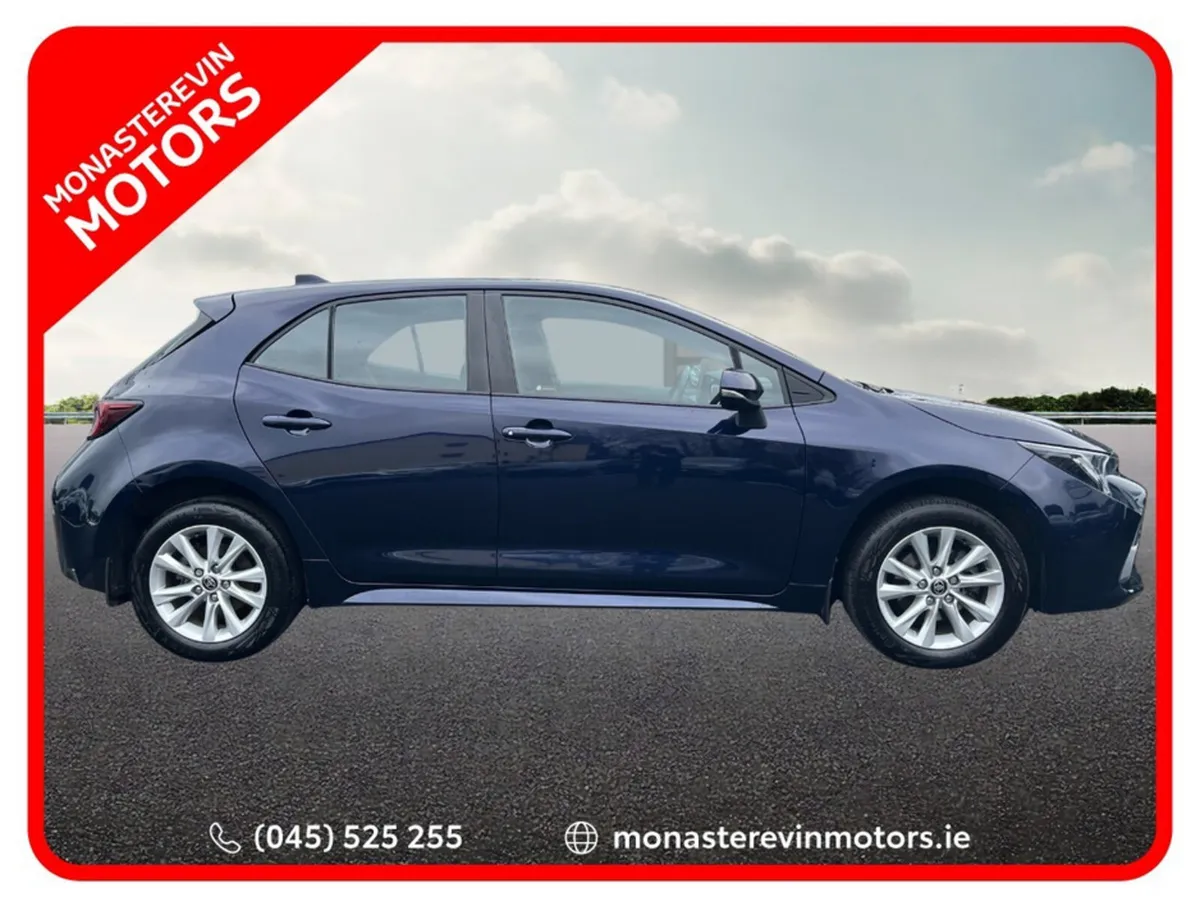 Toyota Corolla HYBRID LUNA H/8 4DR AUTO - Image 3