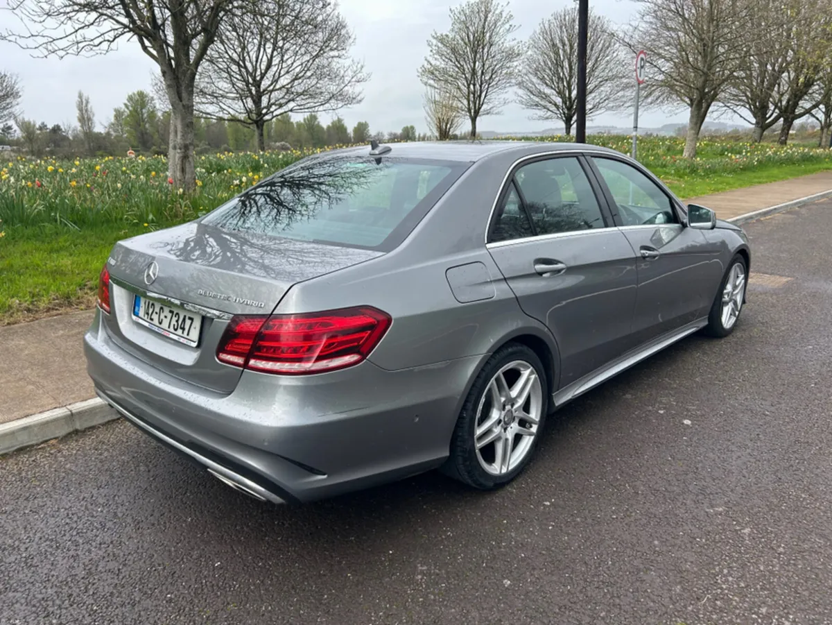 Mercedes-Benz E-Class E300 Hybrid Diesel BLUETEC A - Image 4