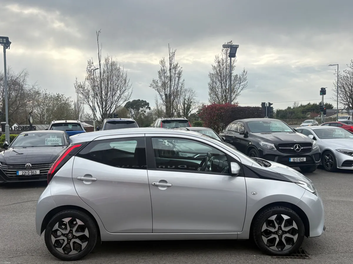 192 Toyota Aygo X-Play 1.0 Petrol *Low Kils* - Image 4