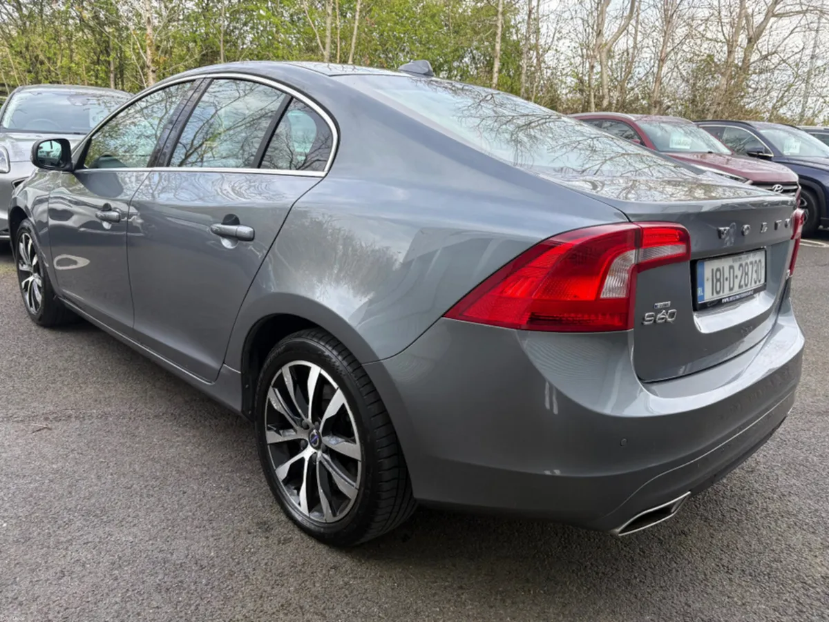 Volvo S60 2.0 DIESEL SE - Image 5
