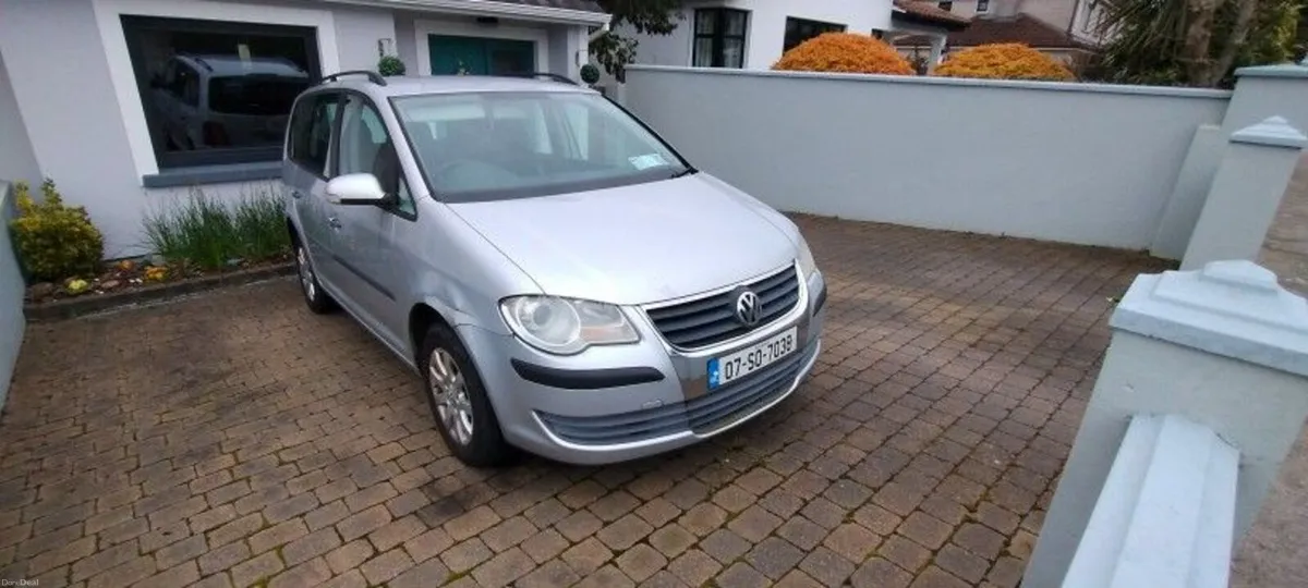 Volkswagen Touran 2007 - Image 2