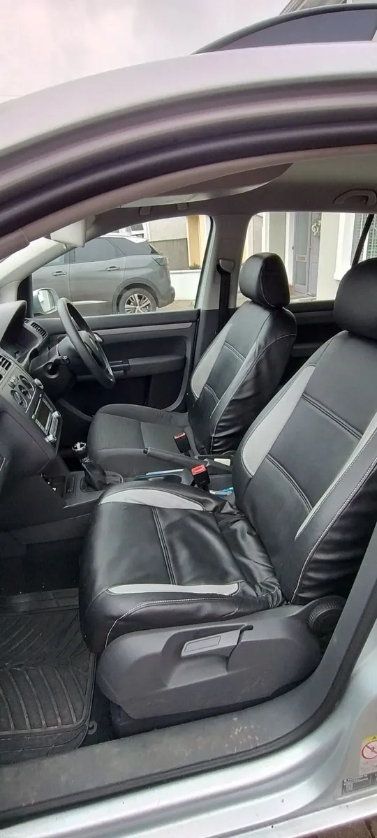 Volkswagen Touran 2007 - Image 3