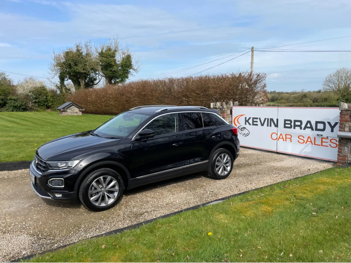 Volkswagen T-Roc 2.0 TDI SPORT 150 BHP DSG - Image 3