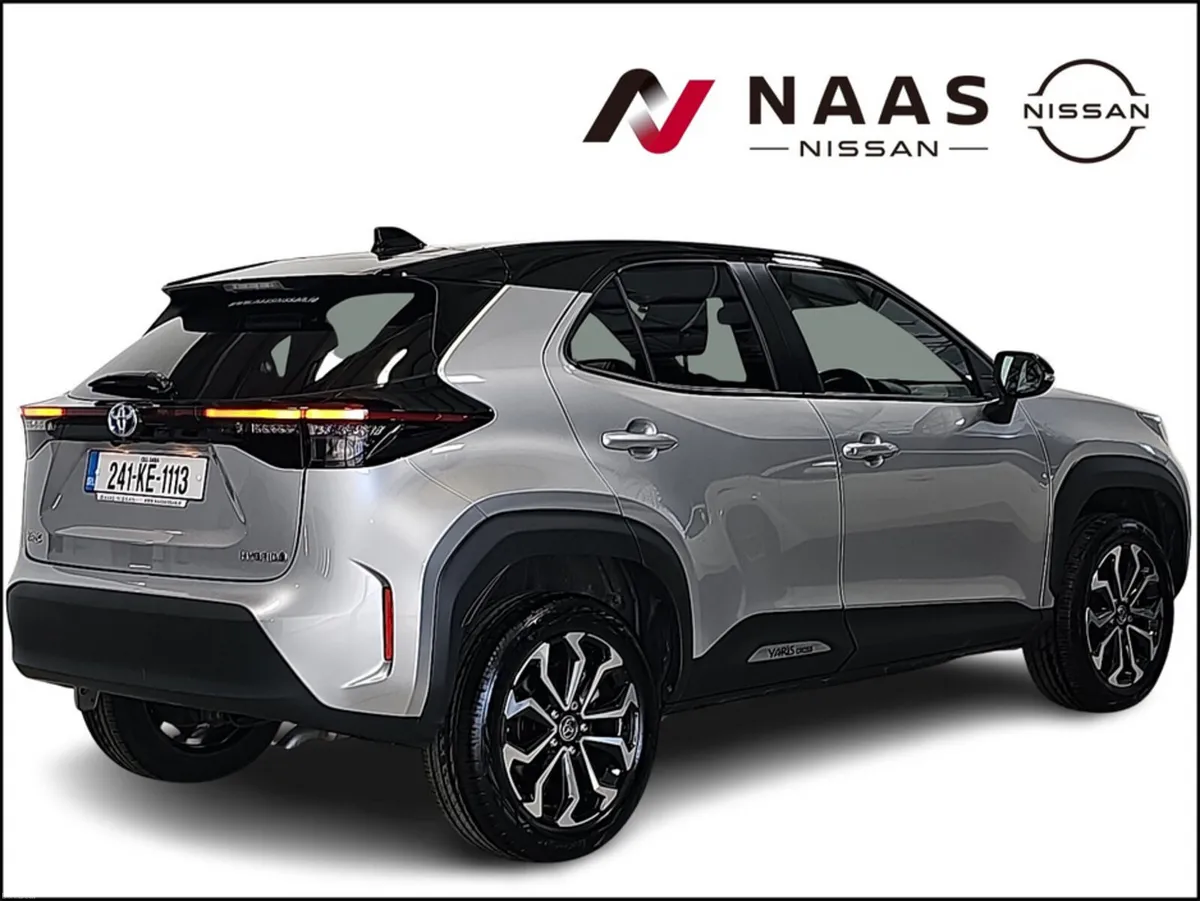 Toyota Yaris CROSS LUNA SPORT 4DR AUTO - Image 4