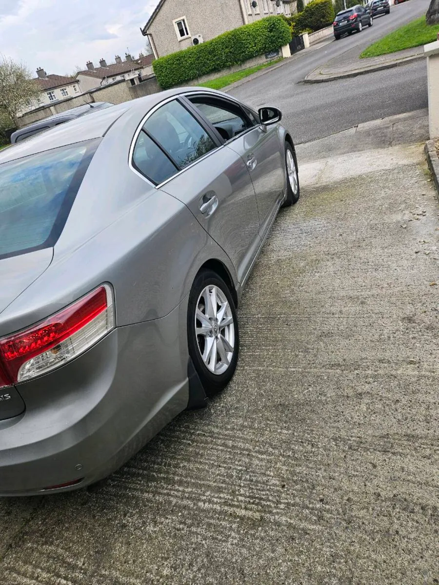 Toyota avensis - Image 2