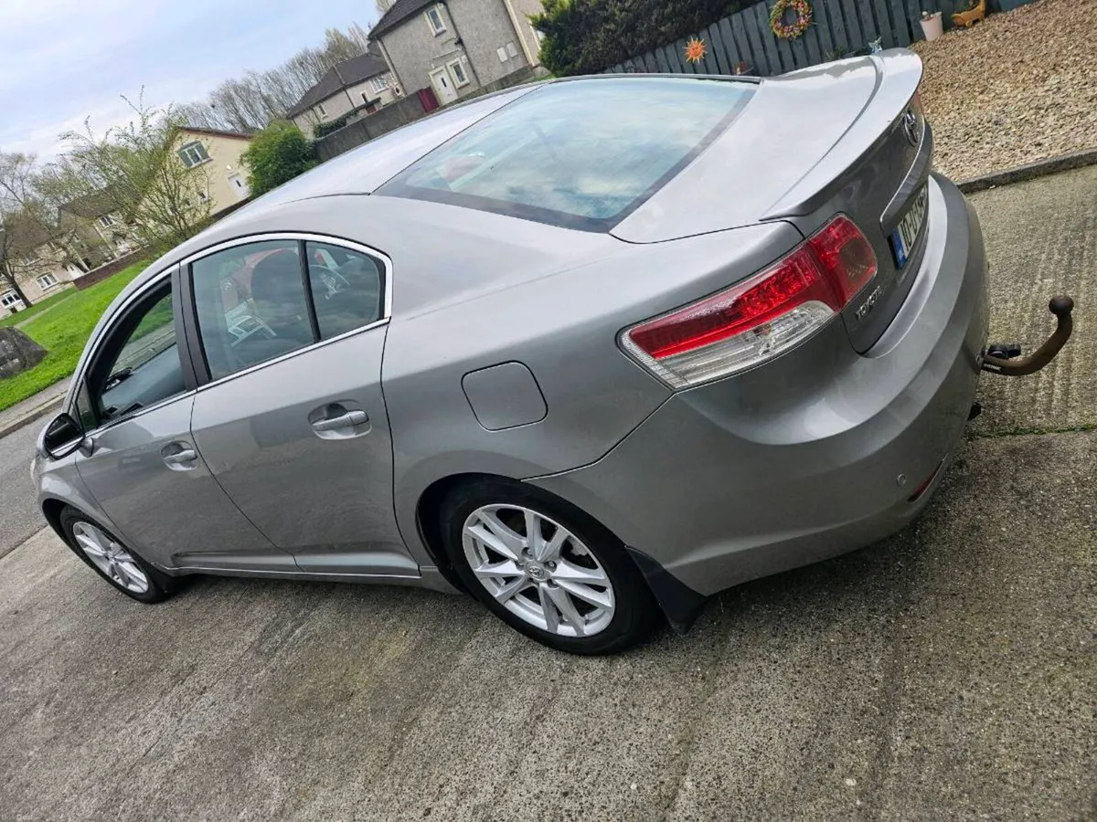 Toyota avensis - Image 4