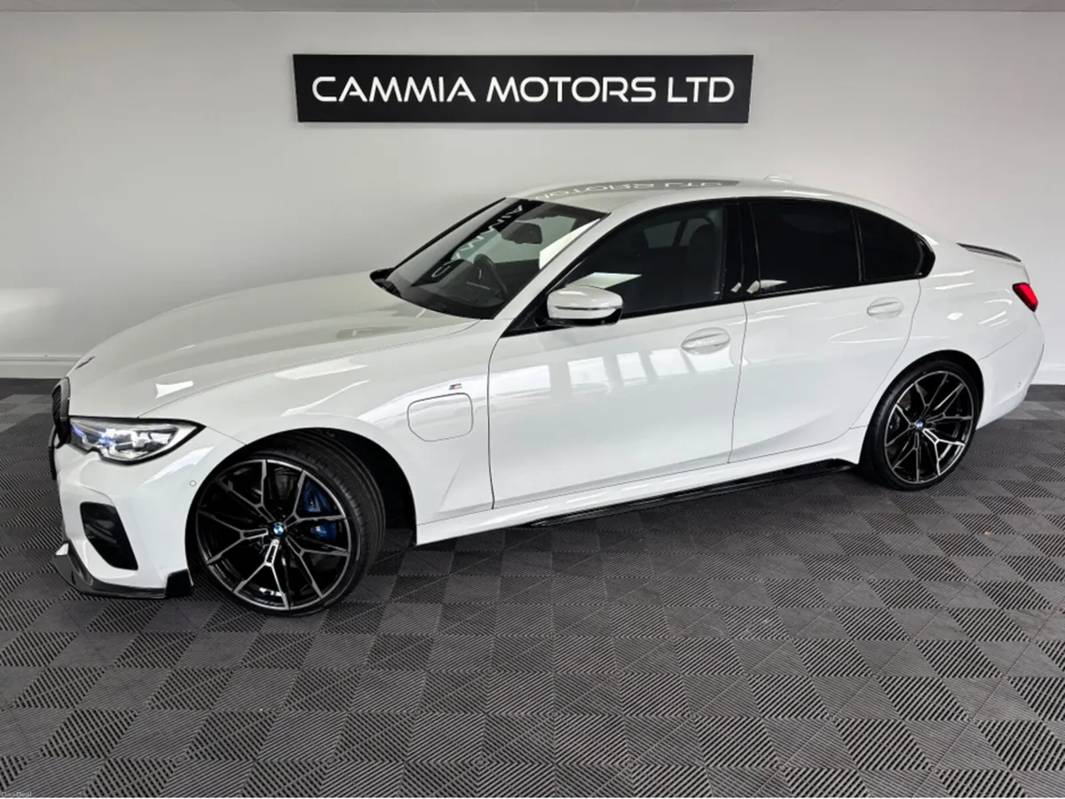 BMW 3-Series BMW 330E M SPORT AUTO*ELECTRIC HEATED - Image 2