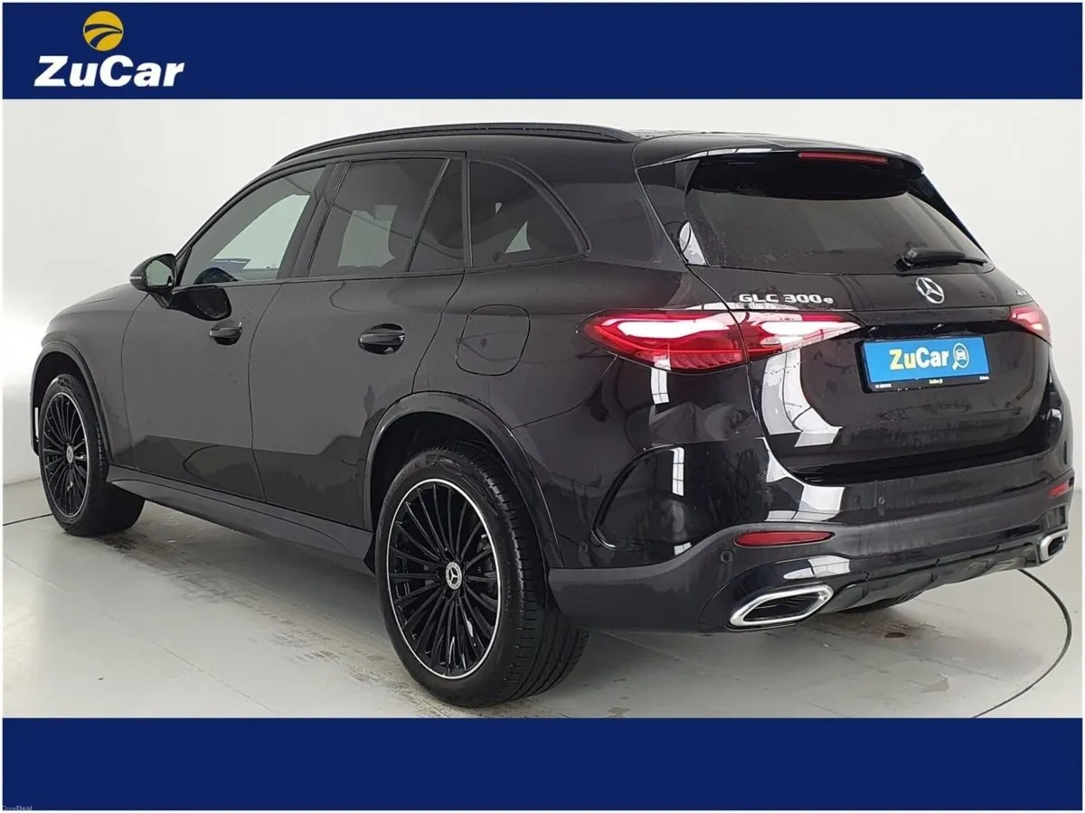 Mercedes-Benz GLC 300 Urban Edition 4 Matic Auto P - Image 3