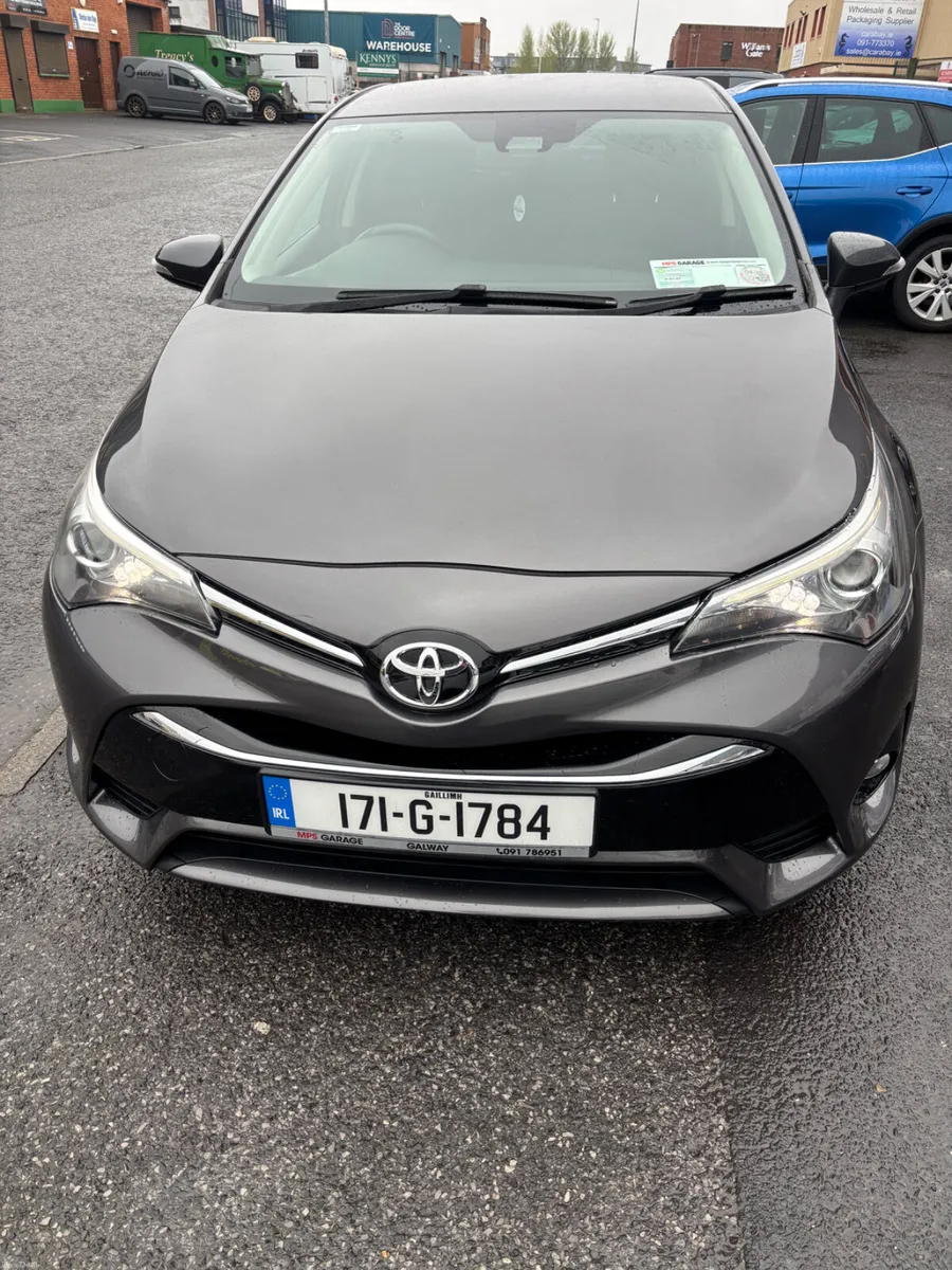 2017 Toyota Avensis 2.0 D-4D  143 BHP - Image 2