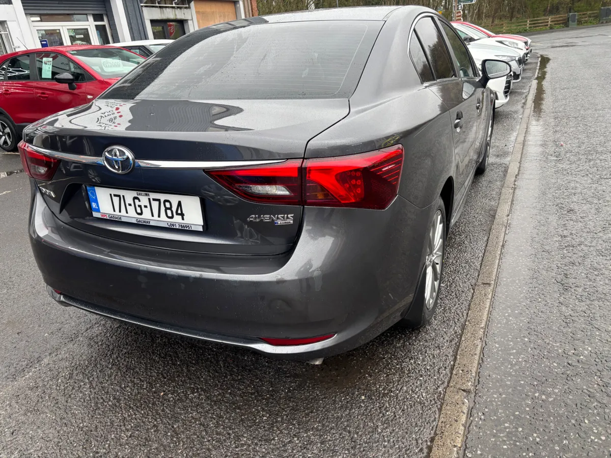 2017 Toyota Avensis 2.0 D-4D  143 BHP - Image 4