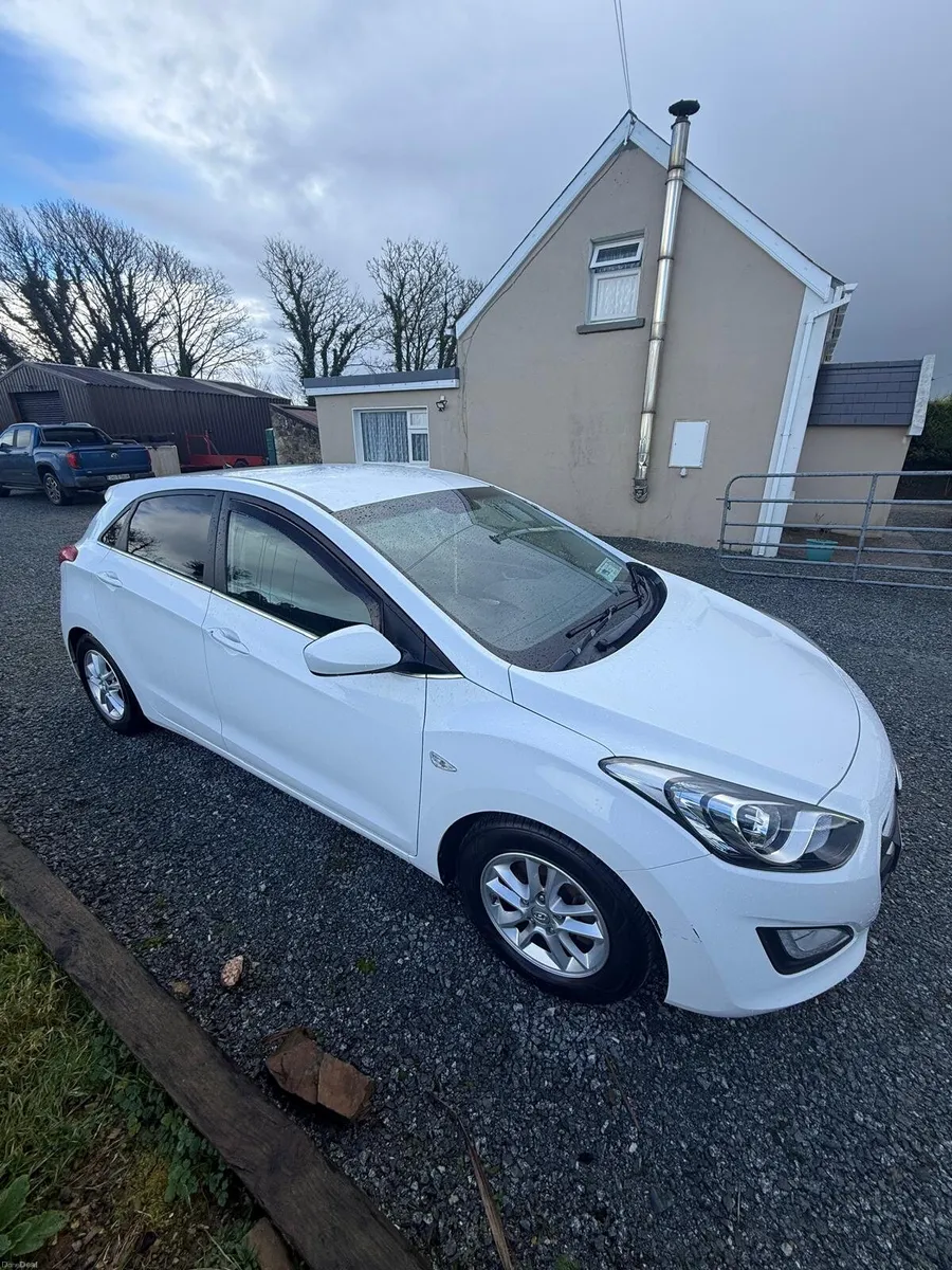 Hyundai I30 SE Blue Drive CRDI - Image 2